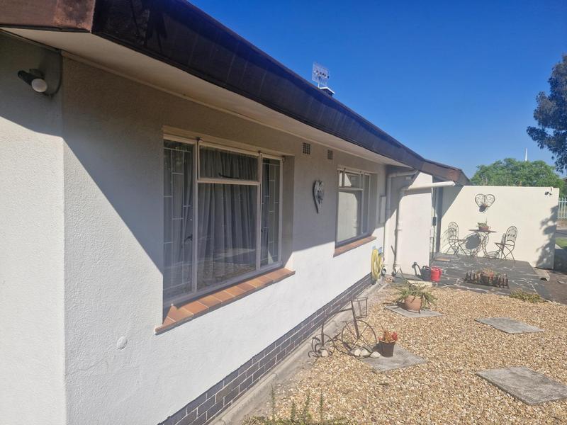 4 Bedroom Property for Sale in Parow North Western Cape